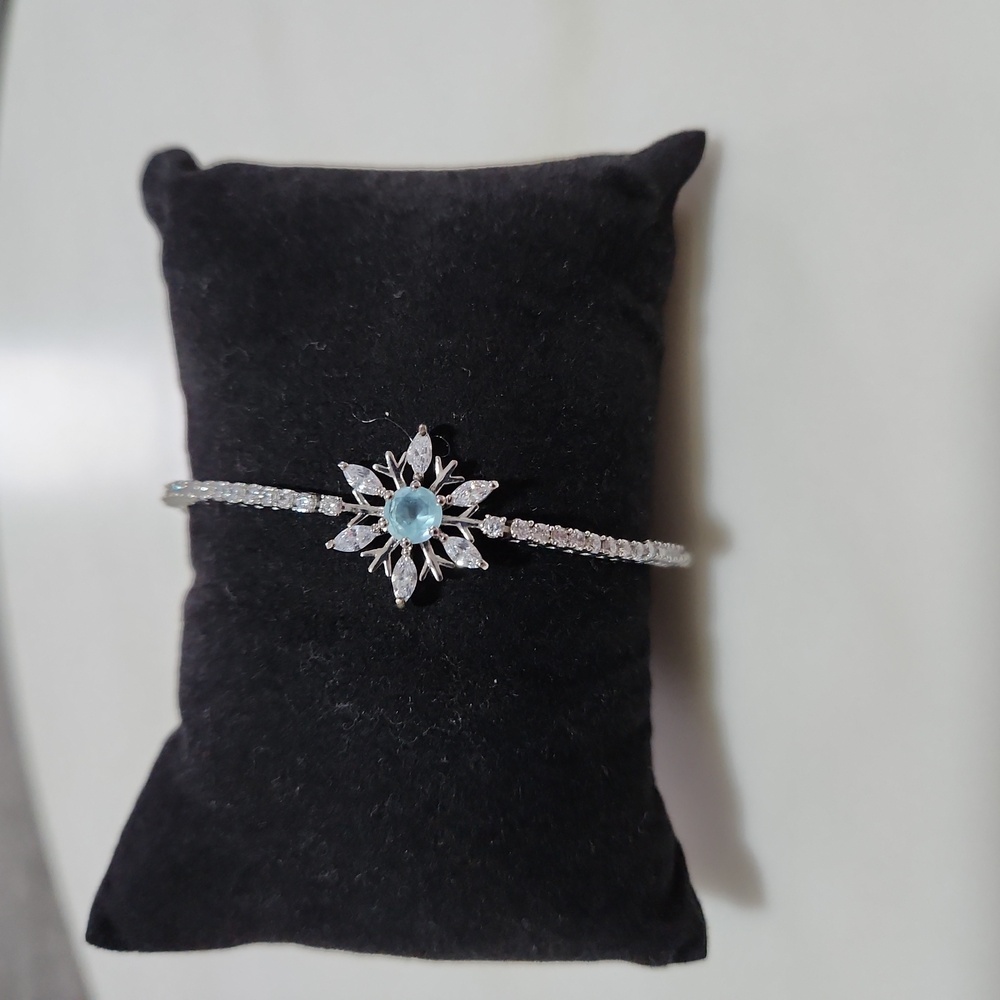 Macy's Fine Silver Diamond Chip Blue Star Snowflake Adjustable Tennis Bracelet